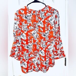 NWT Fun to Fun Blouse size small